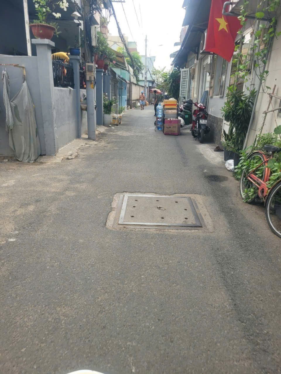 Nhà 2 tầng BTCT cực đẹp  Không có căn thứ 2 trong khu vực Giá chỉ 4,x TỶ, Vị trí VIP Linh Đông, Thủ